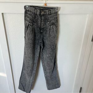 Vintage Wrangler Women's 3 High-waisted Denim Jeans